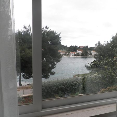 Apartments Holiday ลุมบาร์ดา ภายนอก รูปภาพ